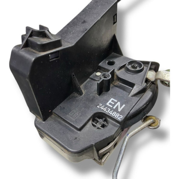Fechadura Manual Dianteira Esquerda Gm Corsa Maxx 2010 Usado