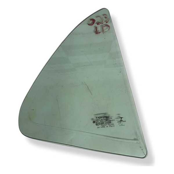 Vidro Fixo Vigia Lateral Lado Direito Fiat Argo 2018 Usado